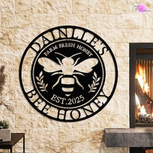 Personalized Bee Metal Sign,Custom Bee Farm Sign, Family bee farm sign,Gift for Gardener Bee Keeper, Honey Bee Wall Art,Bee Garden Decor