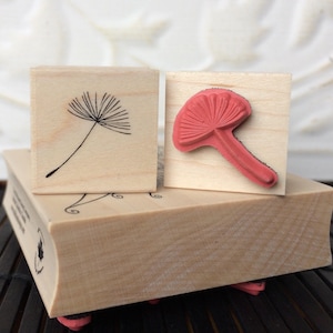 Dandelion Seed rubber stamp from oldislandstamps