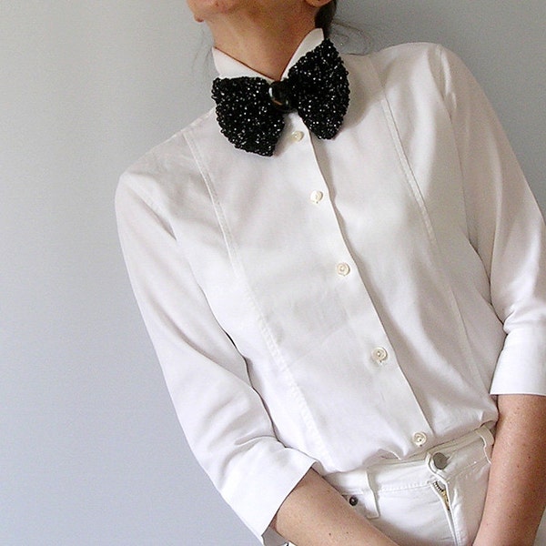 Sparkling Bow Brooch Black Papillon Crochet Bow Tie