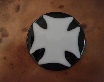 Glass Maltese Cross Belt Buckle