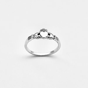 Sterling Silver Small Claddagh Ring: Irish Love & Loyalty