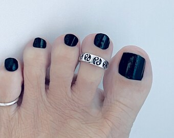 Sterling Silver Yin Yang Toe Ring: Adjustable Midi Band