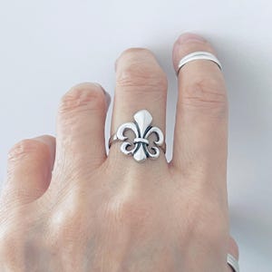 Sterling Silver Fleur De Lis Ring, Flower Lily, Silver Rings, Saints, France Sign