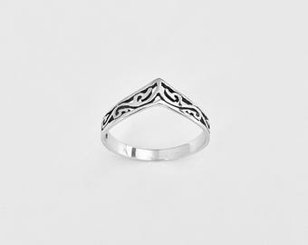 Sterling Silver Chevron Ring: Filigree Swirl Band
