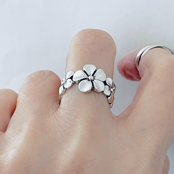 Sterling Silver Triple Plumeria Ring with Leaf, Hawaii Lei Silver Flower Rings