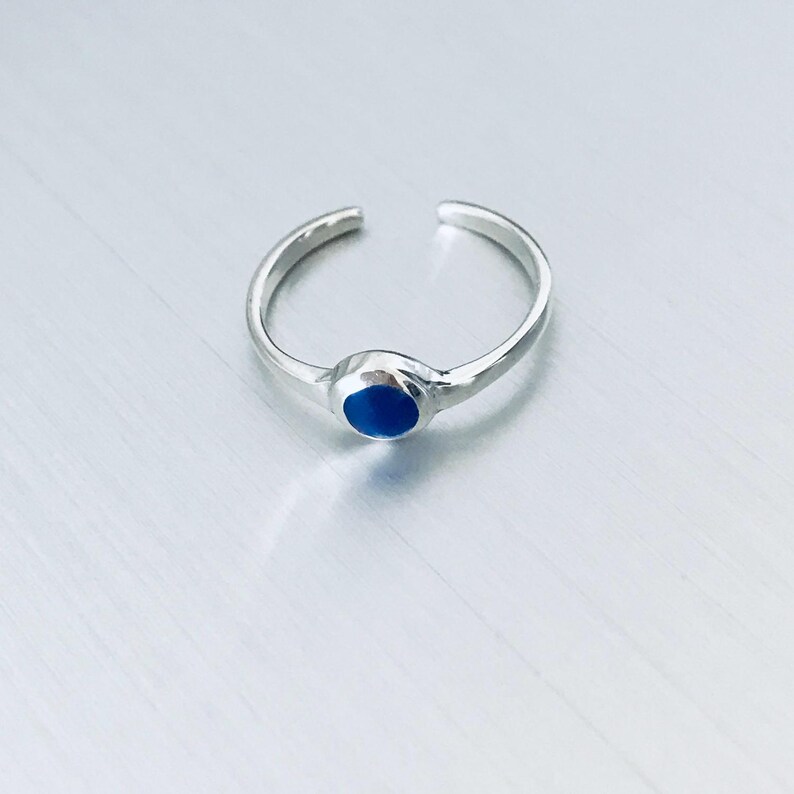 925 Sterling Silver Dainty Synthetic Sodalite Toe Ring: Silver Stone ...