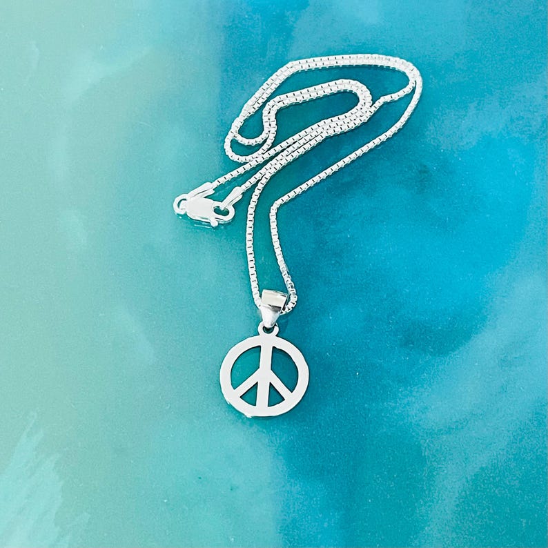 Chain Peace Sign Sterling Silver Round Peace Necklace, Love Freedom Jewelry, Silver ...