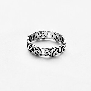 Sterling Silver Unisex Eternity Celtic Band Ring, Love Knots, Silver Rings, Wedding Bands