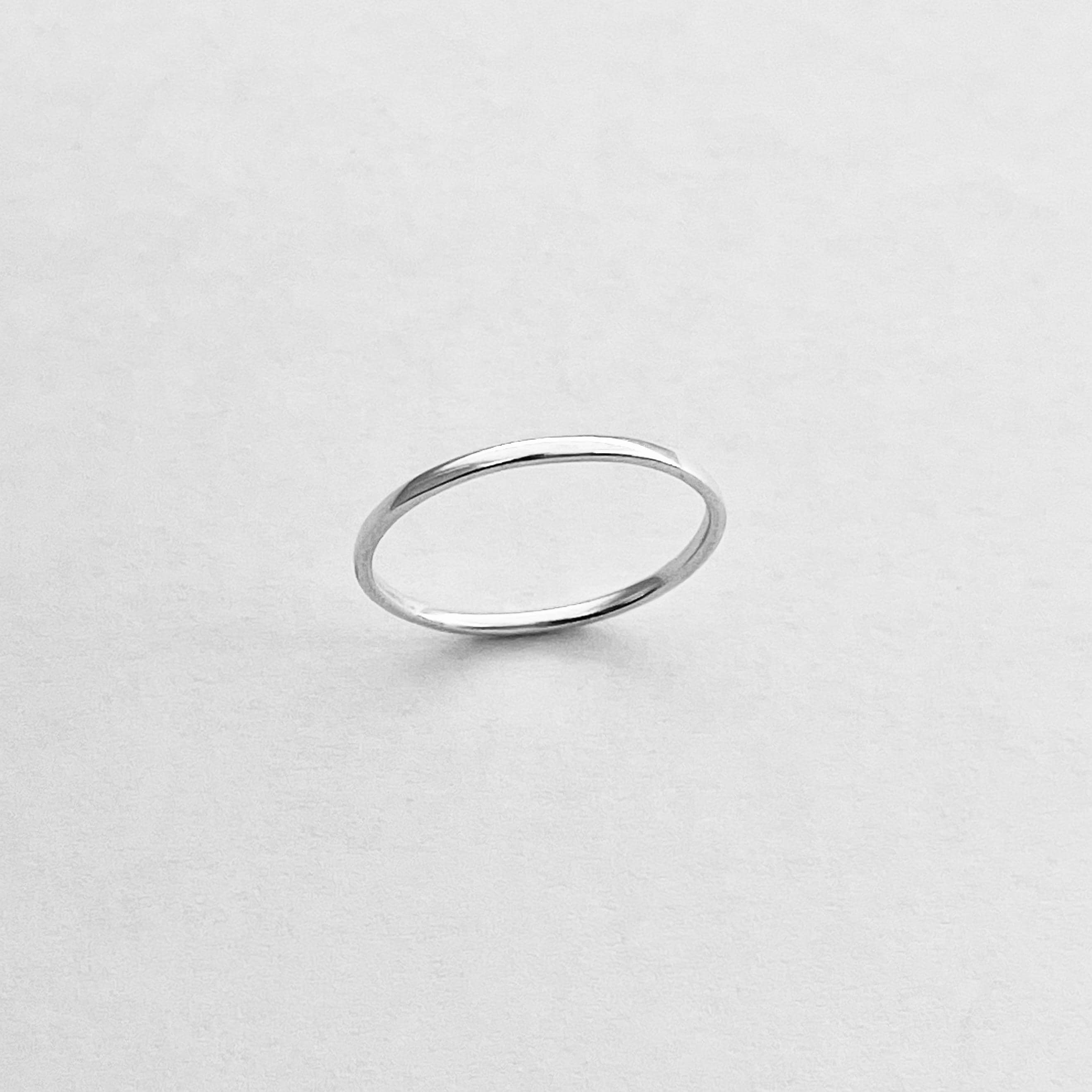 Anello Quadrato In Argento Sterling 925: Fascia Martellata Impilabile - Italia