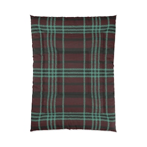Plaid Comforter for Cozy Homes, Tartan Bedspread, Mancave Bedding, Winter Gift, Scottish Home Decor, Masculine Warmth
