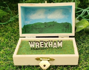 Wrexham sign diorama- Hollywood style Wrexham sign wooden box diorama- Wrexham AFC gift- Welcome to Wrexham FC