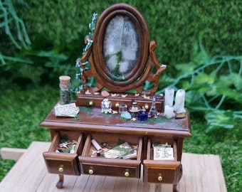 Miniature abandoned dressing table 1:12 scale dollshouse miniature dresser vanity drawers with mirror and ivy