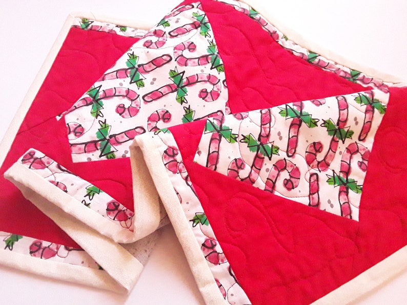 Candy Canes Christmas Table Runner Candy Cane Decor Quilted Etsy