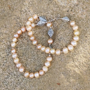 Freshwater PEARL Beaded  Necklace/Pearl  Necklace/Jewelry Gift For Her/Girlfriend Gift/Neutral Pearl Necklace/Peach Colored Pearl Necklace