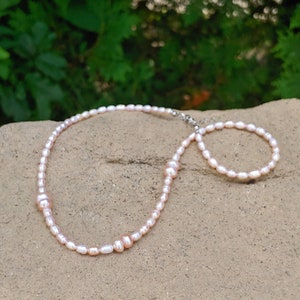 Freshwater Neutral Pearl Beaded Necklace/Dainty Pearl Necklace/Girlfriend Gift/Elegant Pearl Strand Necklace/Pearls/Necklace Gift For Her