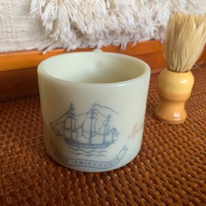Vintage Genuine Fethabrush Shaving brush Old Spice Shaving Mug Grooming Mens Feather Goose Brush