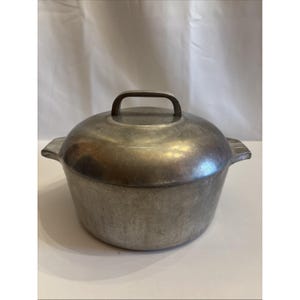 VTG Wagner Ware Sidney 0 Magnalite 1248-P Dutch Roaster W/LID Sits Flat W/Trivet