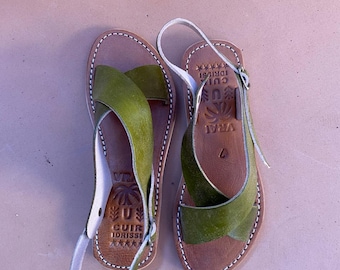 Handmade Moroccan Leather Sandals Women – Olive Green Cross Strap Sandals – Boho Summer Flats – Artisan Leather Shoes – Gift for Her