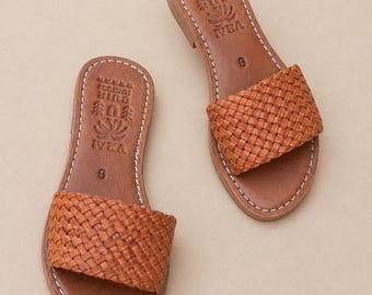 Handmade Woven Leather Sandals for Women, Moroccan Slide Sandals,Boho Summer Flat Shoes, Minimalist Leather Slippers,Artisan Comfort Sandals