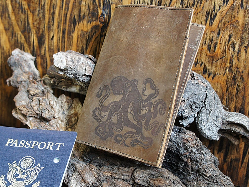 Handmade Leather Passport Holder [Multicolor] [Free Personalization] [Octopus] 