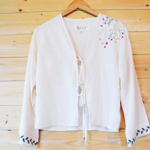 Vintage Embroidered Boho Cottagecore Peasant V Neck White Blouse Linen Tops For Women Sustainable Eco Friendly Embroidery Floral Pattern