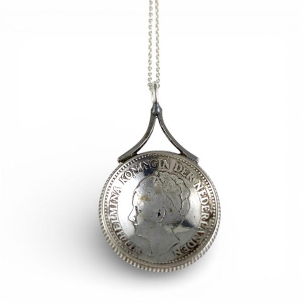 Queen Wilhelmina Koningin, Netherlands History, Netherlands Royal Family, Netherlands Coin, Netherlands Necklace, Spoon Necklace, Wife Gift