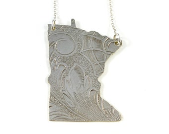 Minnesota Necklace, Minnesota Gift, Minnesota Map Necklace, Minnesota Jewelry, Minnesota charm, Minnesota Woman, Wife Gift, Minnesota Map