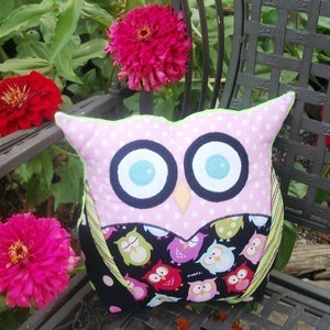 Owl Sewing Pattern PDF Sewing Pattern Patchwork Owls Owl Pattern Owl Pillow Tutorial DIY image 1