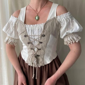 Vintage cropped blouse puffy sleeves dirndl top lacing Austrian linen blouse Bavarian blouse tracht cottage core Victorian lace blouse
