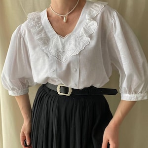 Austrian vintage white blouse with embroidered lace and heart with deer embroidery, vintage country style blouse with puff sleeve