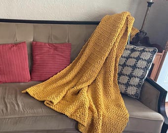 Cozy Blanket Throw: Ultra Soft Winter Yarn