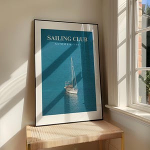 Altes Geld Segelboot Mode-Magazin Luxusjacht Ästhetischer Druck Blaues Meer Wand Kunst Nautische Preppy Wandkunst Luxusjacht Poster Digital