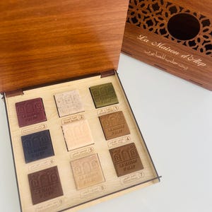 Set regalo con scatola di sapone naturale - 9 saponette - Set regalo per lui - Confezione regalo per lei - Set regalo di sapone per uomo/donna - Corpo e viso-صابون حلبي أصلي