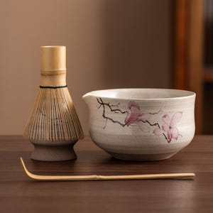 Hand-painted Magnolia Ceramic Matcha Bowl Set with Bamboo Whisk and Chasen Holder Japanese Matcha Whisk Set 450ml