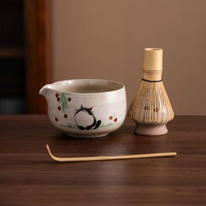 Hand-painted Cat Ceramic Matcha Bowl Set with Bamboo Whisk and Chasen Holder Japanese Matcha Whisk Ceremonial Set 450ml