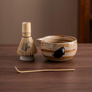 Hand-painted Black Cat Ceramic Matcha Bowl with Bamboo Whisk and Chasen Holder Unique Japanese Matcha Bowl Set 450ml