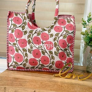 Bolso de mano acolchado, accesorio para regalar a mamá, bolso de mano con asa superior y estampado floral, estilo primaveral, bolsos de algodón indio, regalo para ella.