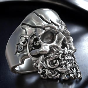 Skull Head Beard Biker Ring, Handmade Gothic Skull Jewelry, Beard Pattern Skull Ring, Dark Fantasy Statement Ring, Unique Gift For Him