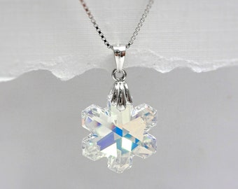 Crystal Snowflake Necklace, Swarovski Crystal Snowflake, Snowflake Jewelry, Gift for Her, Gift for Daughter, Winter Necklace, Christmas Gift