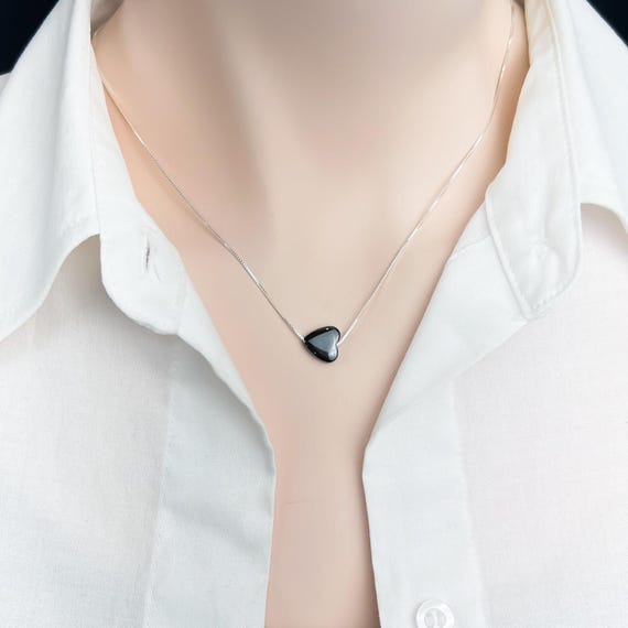 sideways dainty heart choker Black Heart Necklace, Magnetic Hematite Floating Sideways Heart Choker  Necklace, Minimalist Jewelry, Dainty Everyday Necklace, Gift for Her