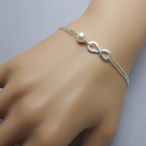 Infinity Bracelet, Bridesmaid Infinity Bracelet, Bridesmaid Gift Bracelet, Maid  of Honor Bracelet, Gift for Her, Wedding Bracelet