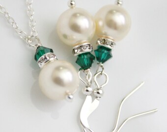 Swarovski Ivory Pearl and Emerald Green Crystal Bridesmaid Jewelry Set, Bridesmaid Jewelry Set, May Birthday Jewelry, Bridesmaid Necklace