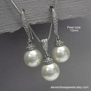 Pearl Jewelry Set, Bridesmaid Gift, Bridesmaid Jewelry Set, Wedding Jewelry Set, Bridesmaid Necklace, Bridesmaid Earrings, Pearl Necklace