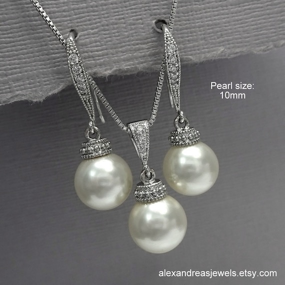 Pearl Jewelry Set, Bridesmaid Gift, Bridesmaid Jewelry Set, Wedding Jewelry Set, Bridesmaid Necklace, Bridesmaid Earrings, Pearl Necklace
