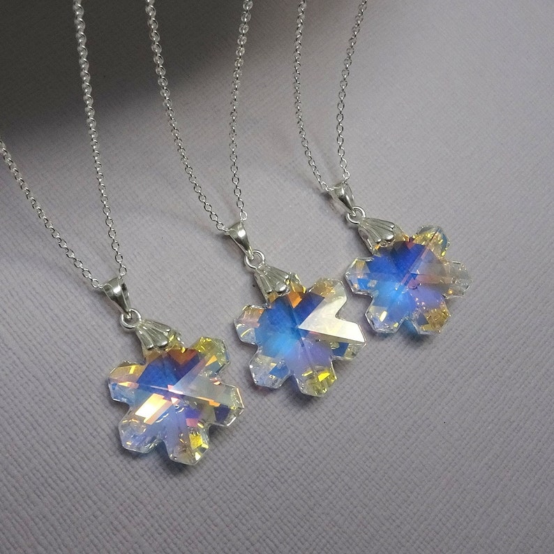 Crystal Snowflake Necklace Winter Wedding Necklace Christmas Gift Necklace Flower Girl Necklace Snowflake Necklace Bridesmaid Gift