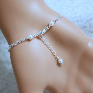 Bridesmaid Bracelet, Swarovski White Pearl Chain Bracelet, Bridal Bracelet, Bridesmaid Gift, Personalized Bridesmaid Gift Bridesmaid Jewelry image 2