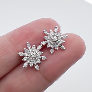 Sterling Silver Snowflake Earrings with Cubic Zirconia Crystal, Christmas Earrings, Winter Wedding Earrings, Daughter Gift Earrings