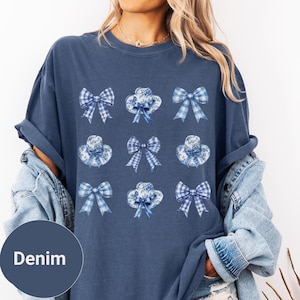 T-shirt toile de Jouy avec nœud vichy nœud bleu coquette et chapeau de cow-girl chinoiseries pour cadeau vintage nœud bleu esthétique Cottagecore