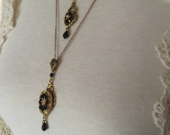 Victorian Black pendant necklace