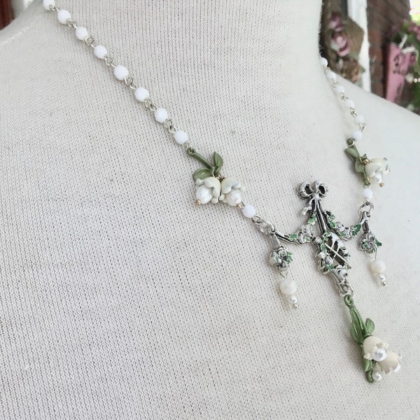 Fairytale woodland flower fairy“Muguet des bois.” Necklace Set